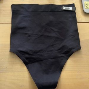 Skims high waisted shape wear thong….